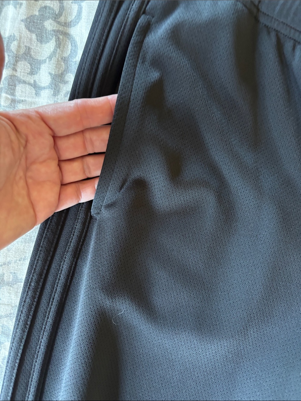 Adidas Women’s Black Zip Jacket and Jogger Pants / Tracksuit - Picture 11 of 13